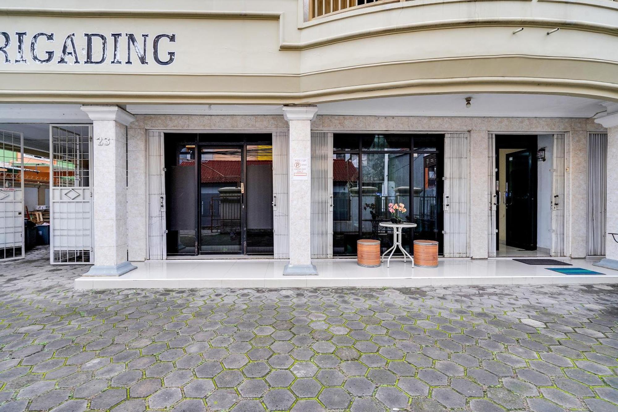 Oyo Life 91994 Sawerigading Jatinangor Syariah Hotell Sayang Exteriör bild