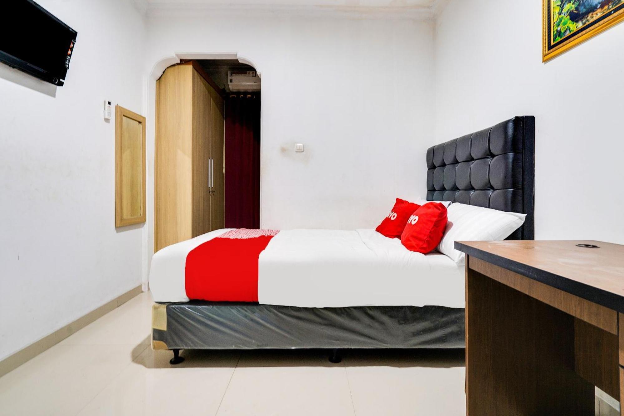 Oyo Life 91994 Sawerigading Jatinangor Syariah Hotell Sayang Exteriör bild