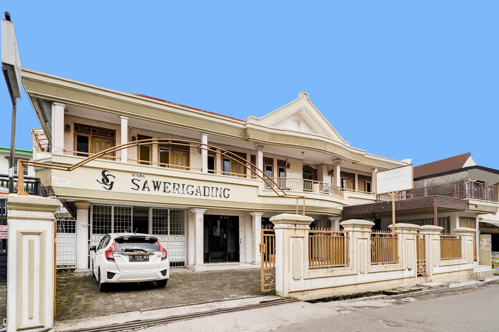 Oyo Life 91994 Sawerigading Jatinangor Syariah Hotell Sayang Exteriör bild