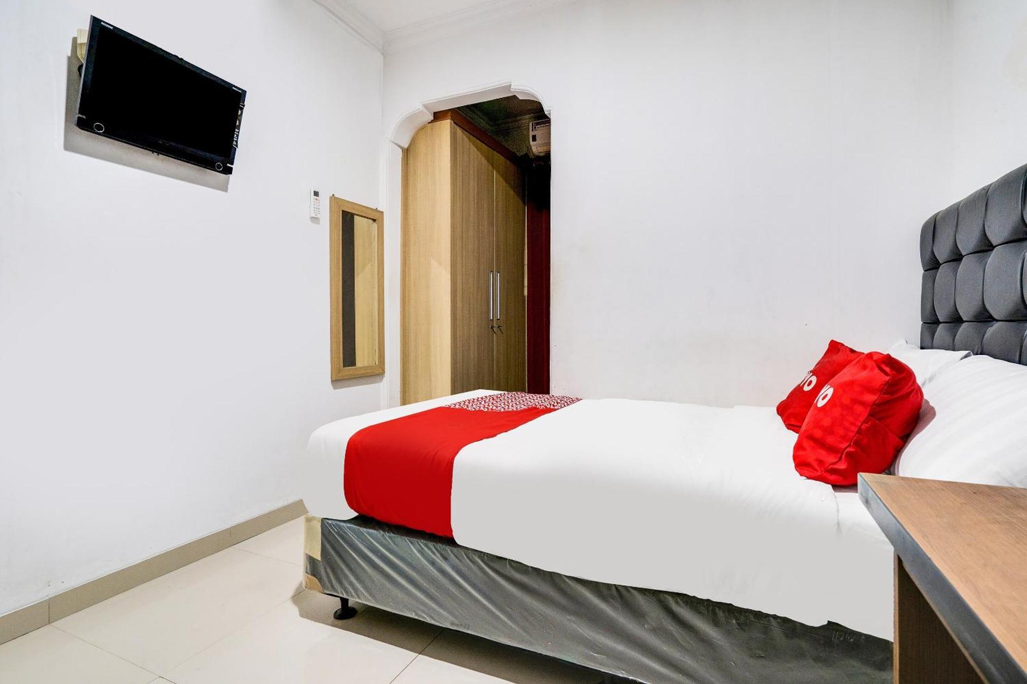 Oyo Life 91994 Sawerigading Jatinangor Syariah Hotell Sayang Exteriör bild
