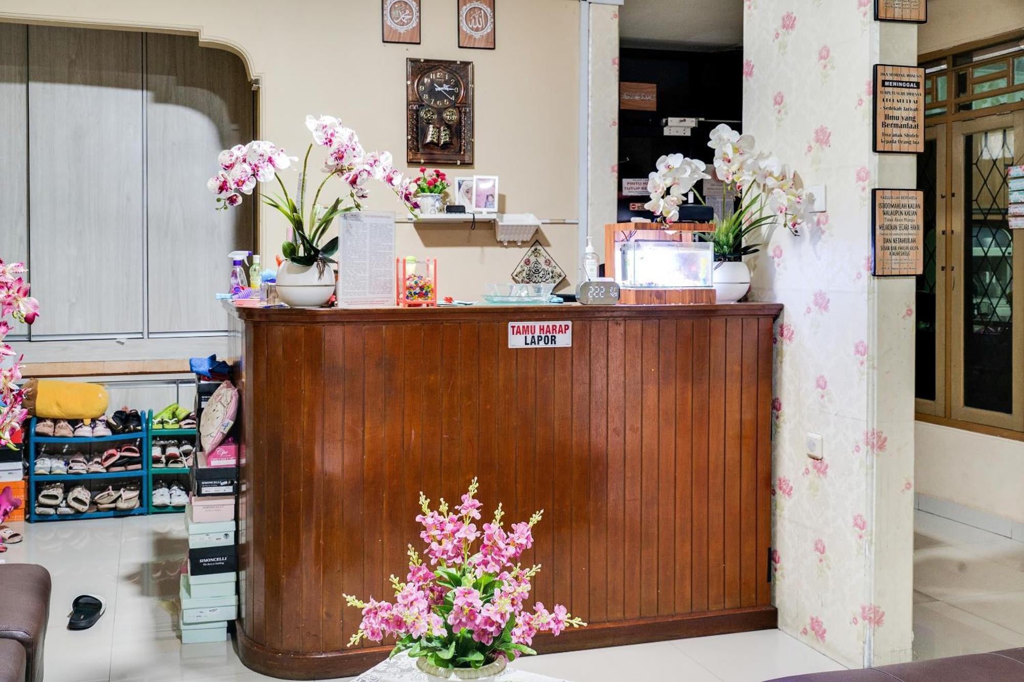 Oyo Life 91994 Sawerigading Jatinangor Syariah Hotell Sayang Exteriör bild