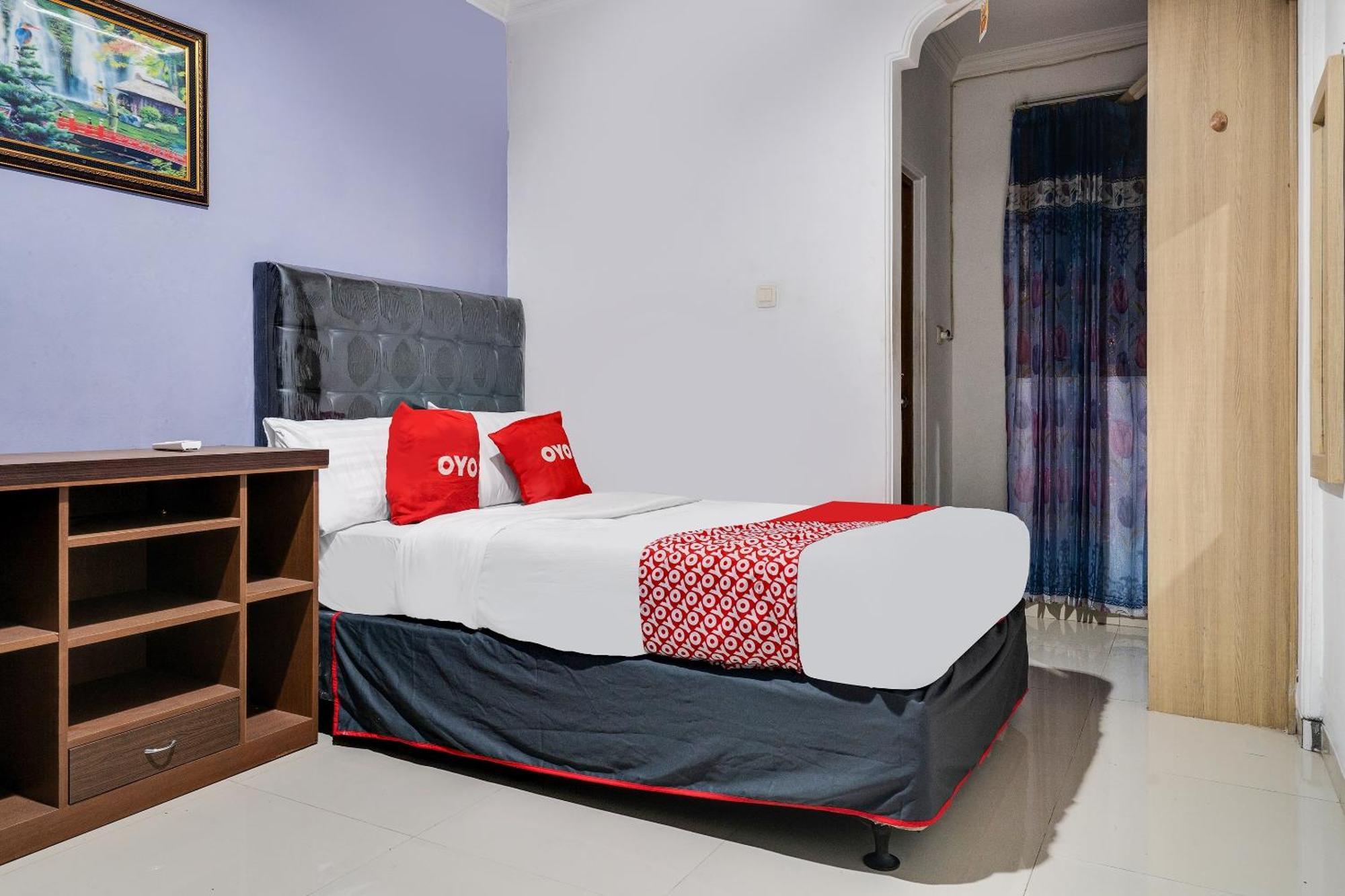 Oyo Life 91994 Sawerigading Jatinangor Syariah Hotell Sayang Exteriör bild